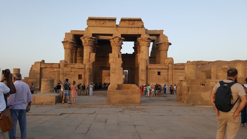 Il tempio di Kom Ombo sulla riva del Nilo