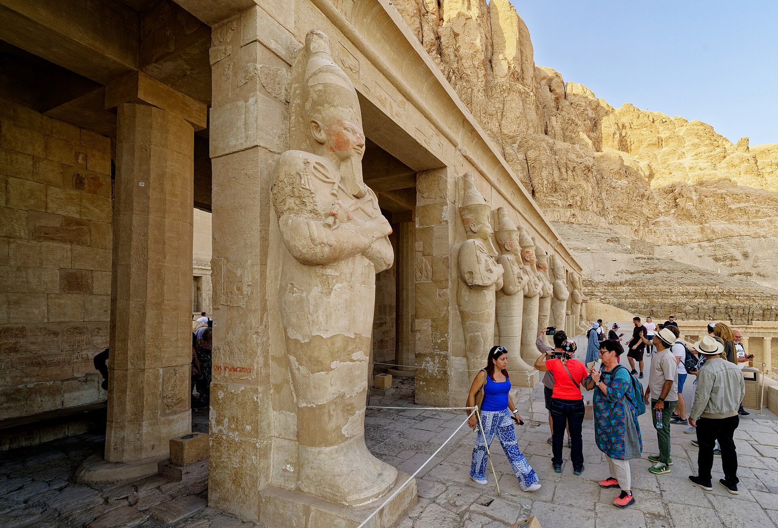 Il colonnato decorato del tempio di Hatshepsut