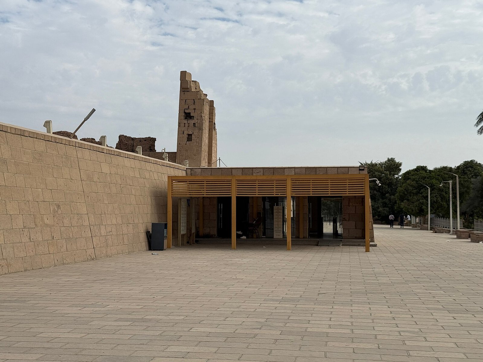 I rilievi degli strumenti chirurgici a Kom Ombo