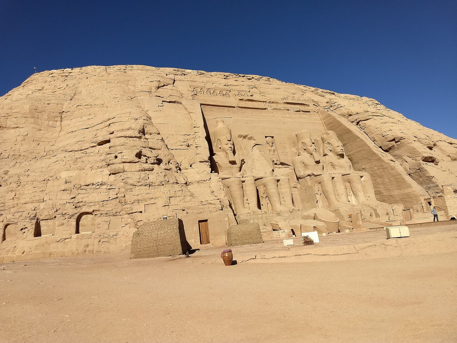 Dettaglio delle statue monumentali di Abu Simbel