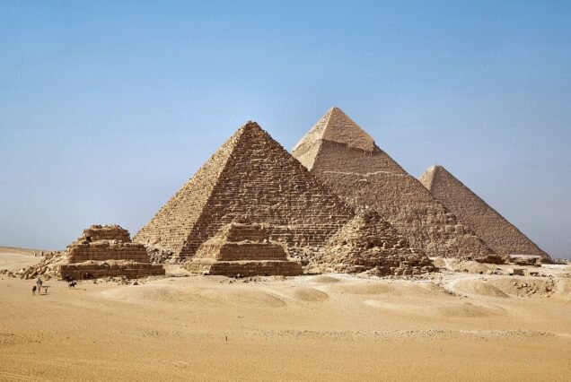 Le piramidi di Giza