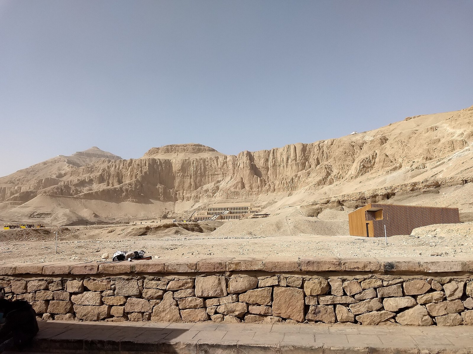 La riva ovest di Luxor al mattino presto